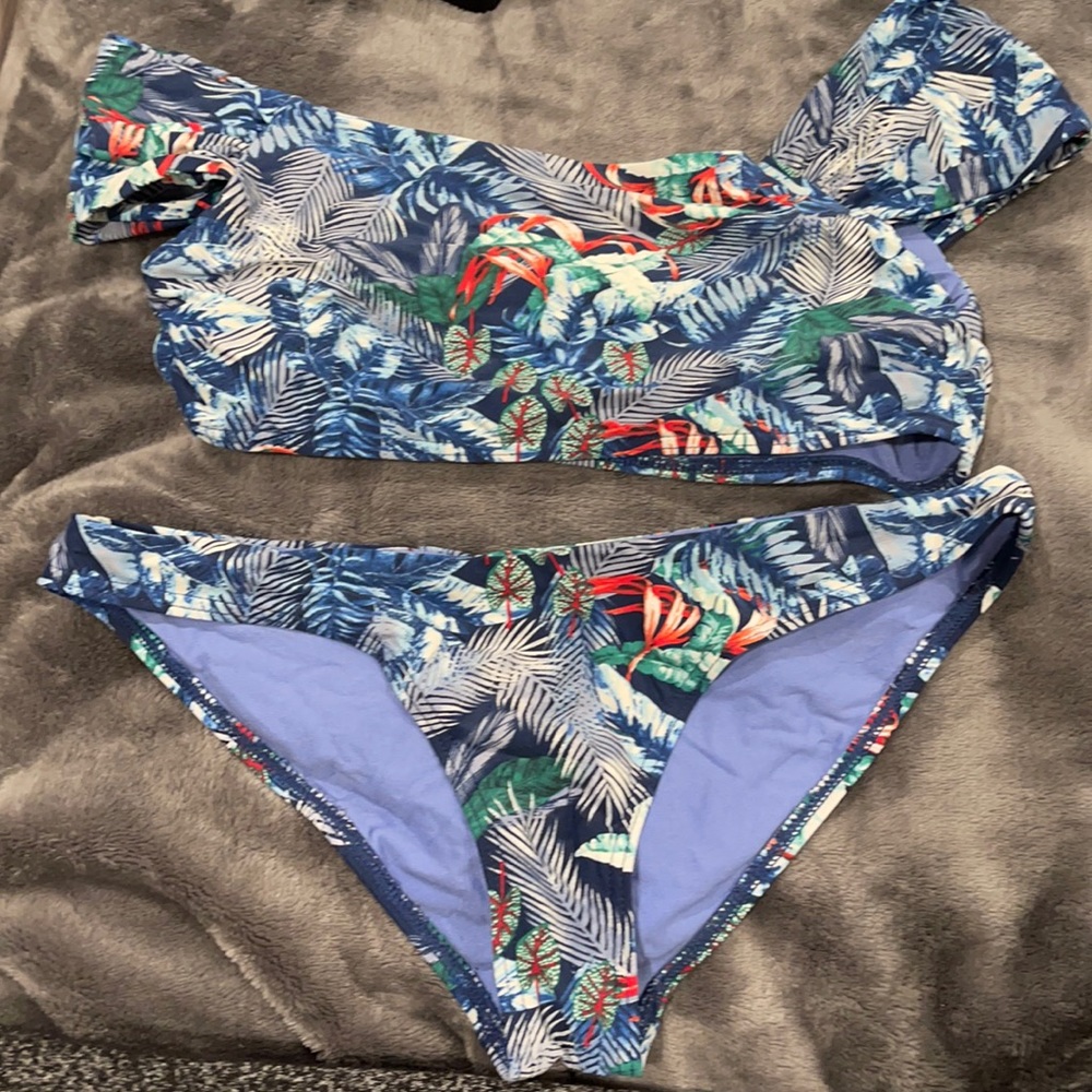 Floral bikini